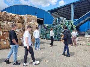Vizită de studiu în cadrul S.C. MF PLAST SERV S.R.L. Dâmbovița